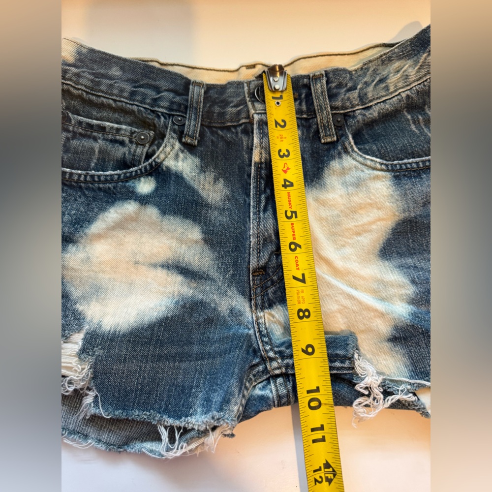 Levi 514 Distressed Denim Womens Jeans Shorts size 16 - Picture 3 of 11